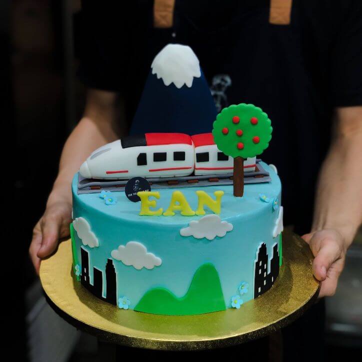 Island-wide Delivery Services for cakes in Singapore